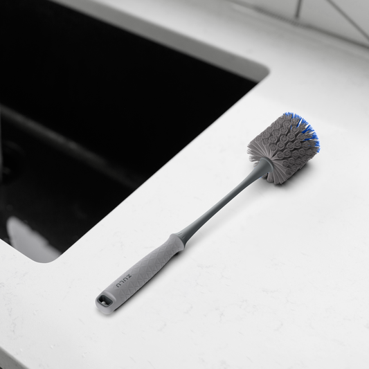 bottle-and-straw-cleaning-brush-set-q1 ZuluBottle_StrawBrush_BySink.png