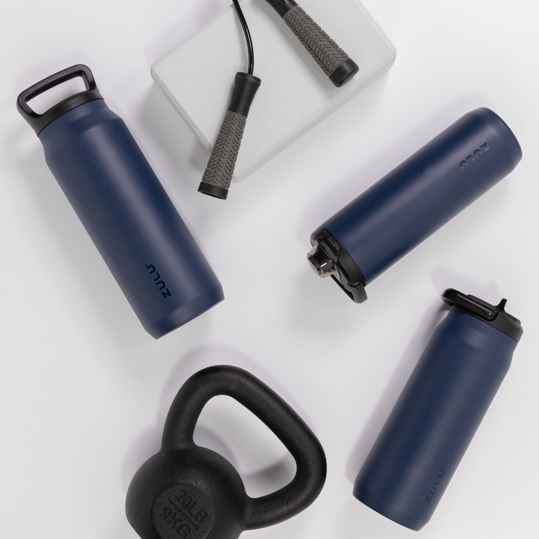 base-stainless-steel-bottle-with-three-lids-v3 zulu_base_navy_1_833e5a5b-ef76-4a12-bb70-abb75cbc2014.png